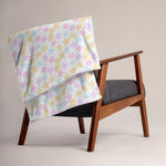 Load image into Gallery viewer, Spring Daisy Throw Blanket
